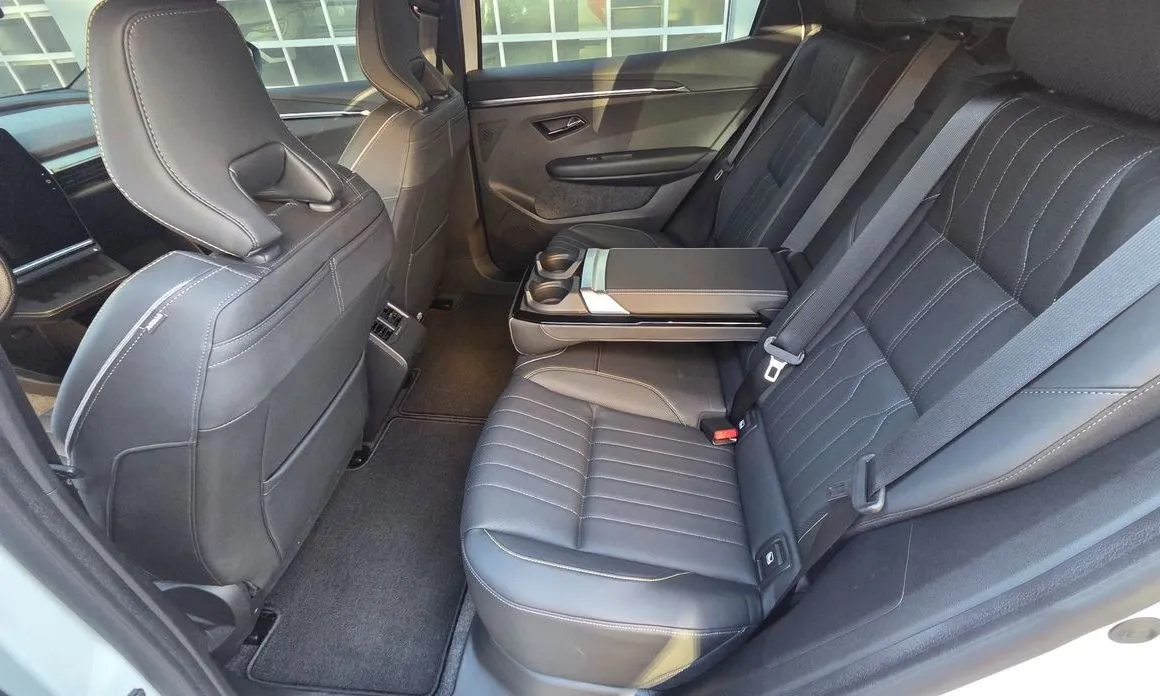 Renault Korea (Samsung) Scenic 2026 из KR, фото 8