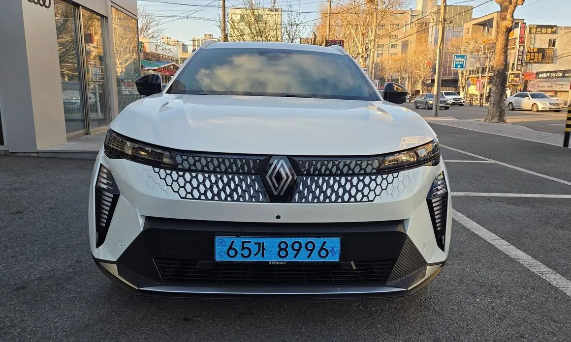 Renault Korea (Samsung) Scenic 2026 из KR, фото 4