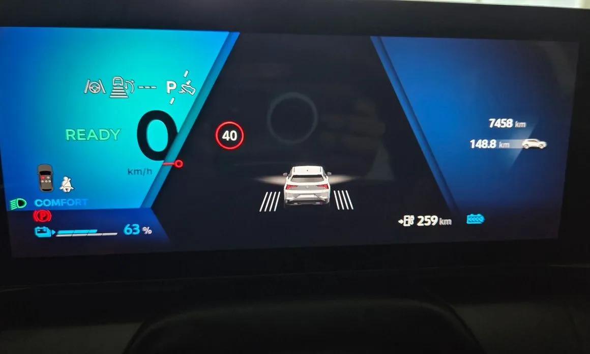 Renault Korea (Samsung) Scenic 2026 из KR, фото 3