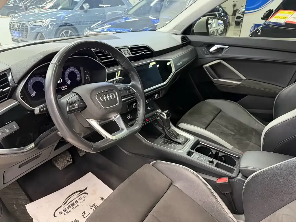 Audi Q3 — фото 4