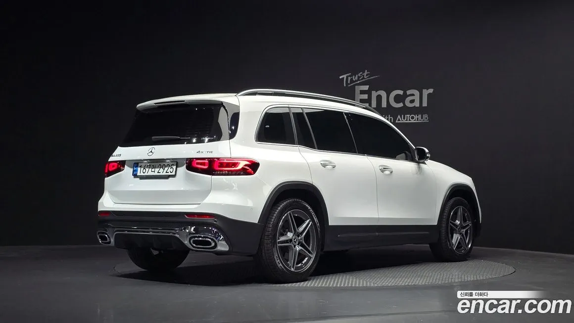 Mercedes-Benz GLB-Class — фото 7