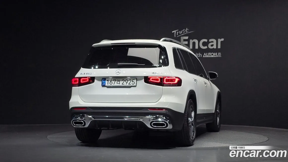 Mercedes-Benz GLB-Class — фото 2