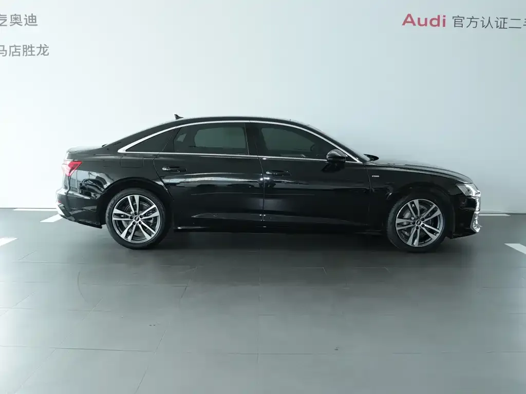 Audi A6L — фото 10