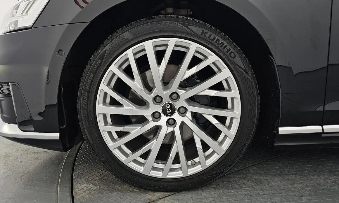 Audi A8 2021 из KR, фото 10
