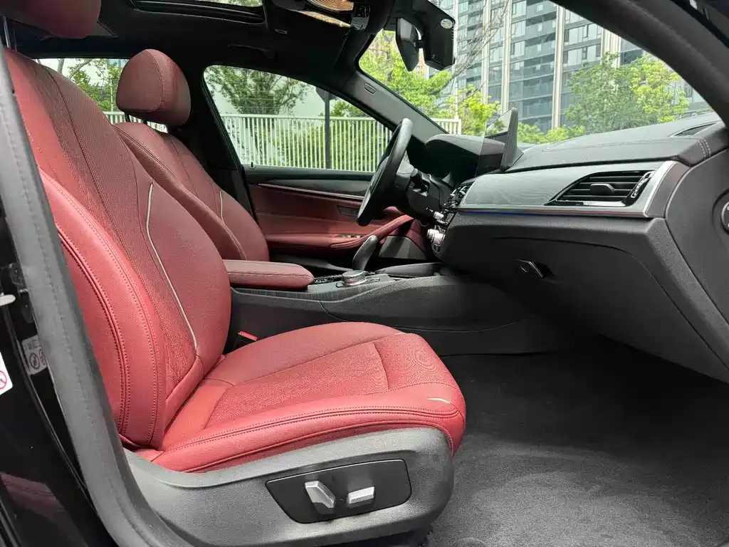 BMW 5 Series New Energy — фото 3