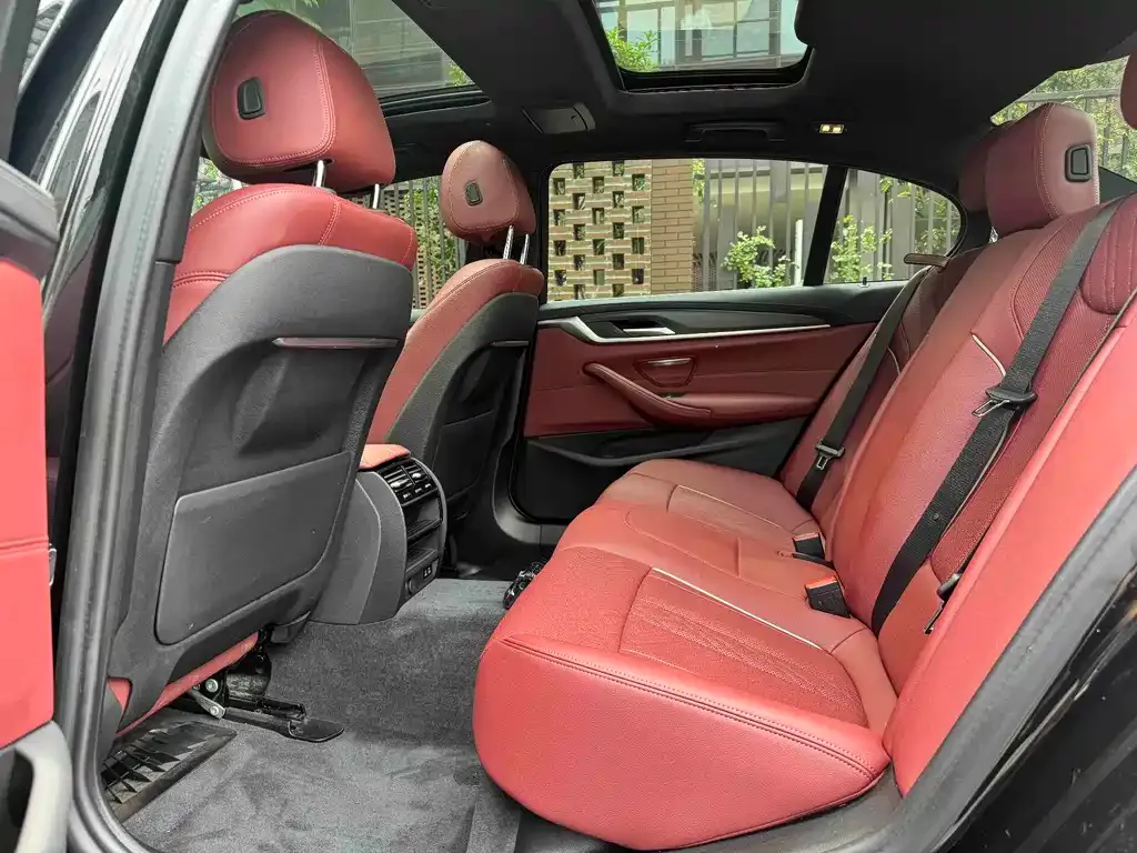 BMW 5 Series New Energy — фото 6