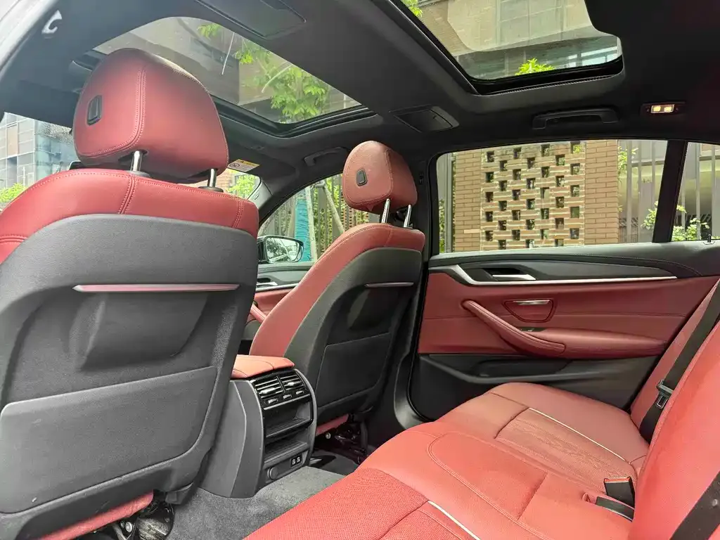 BMW 5 Series New Energy — фото 8