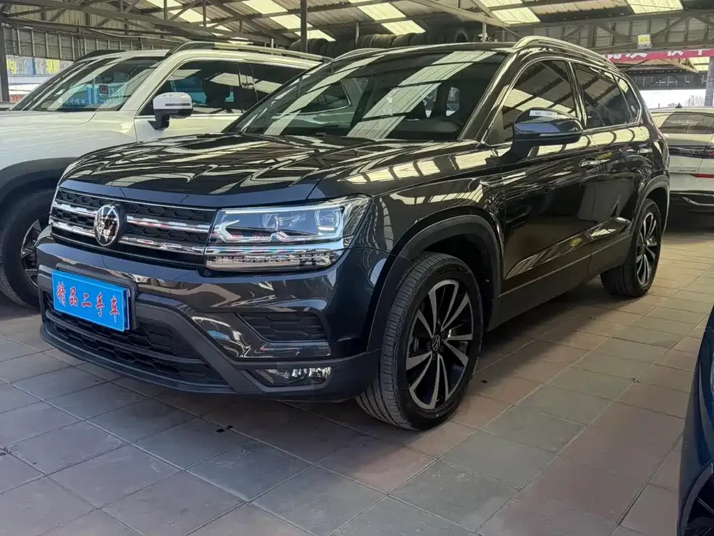 Volkswagen Tharu