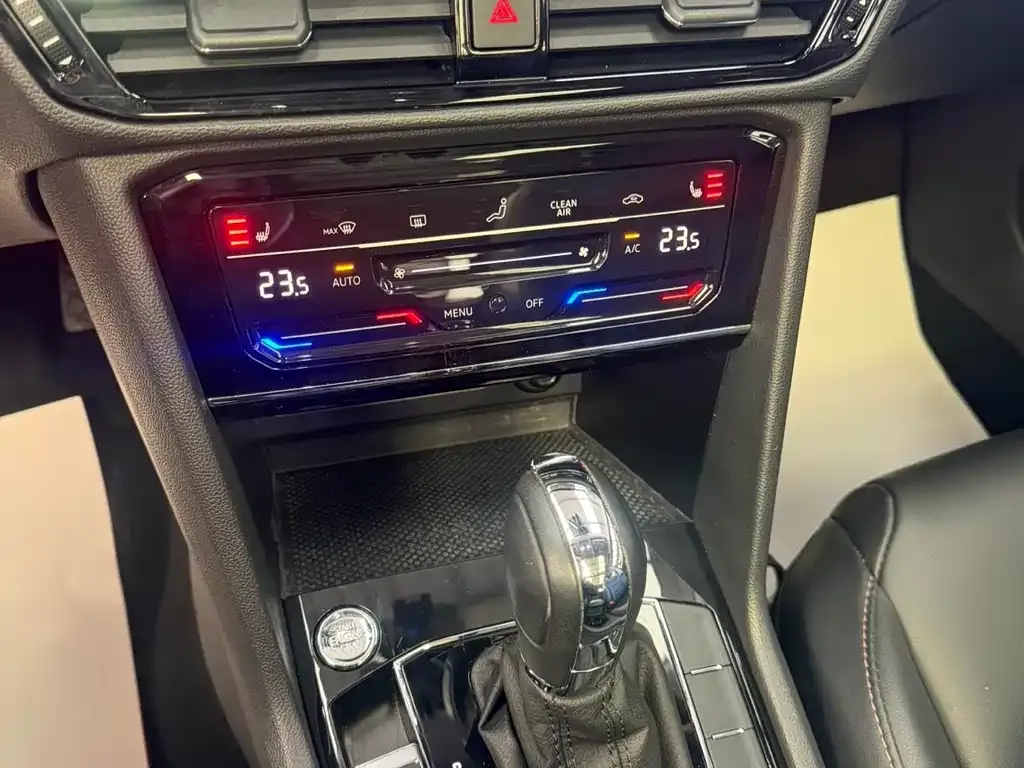 Volkswagen Tharu 2022 из CN, фото 10