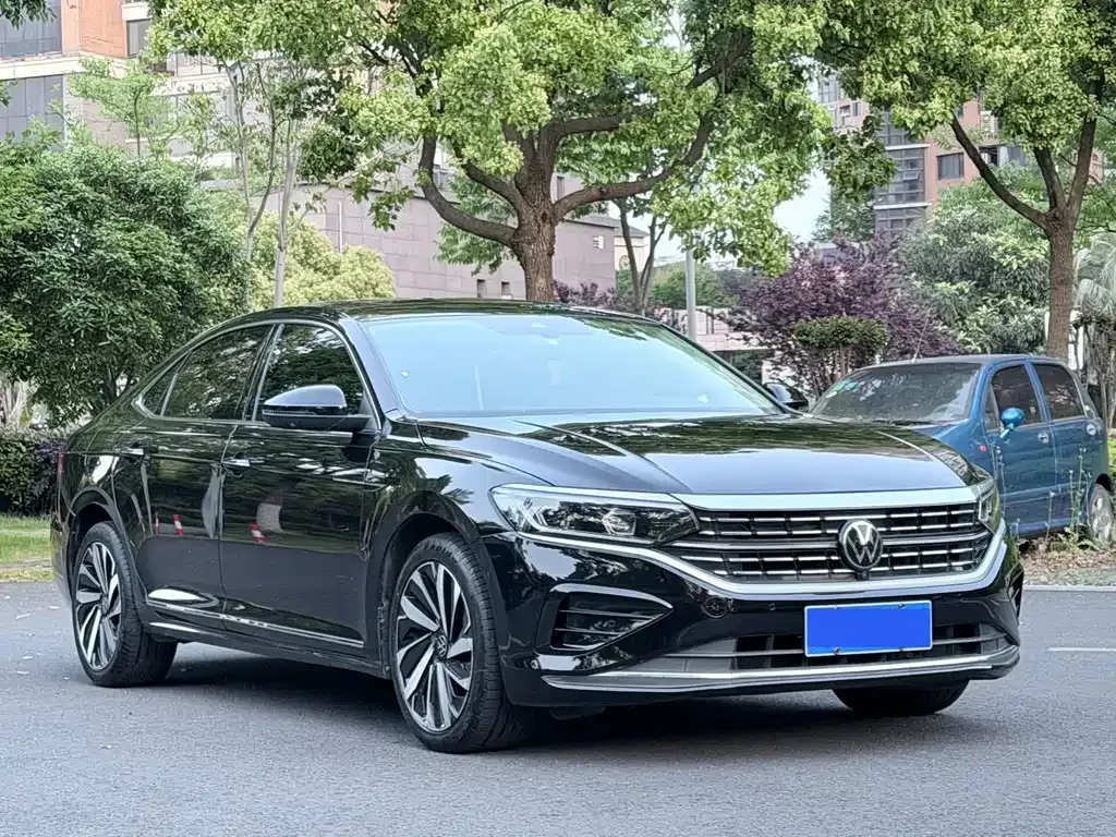 Volkswagen Passat — фото 8