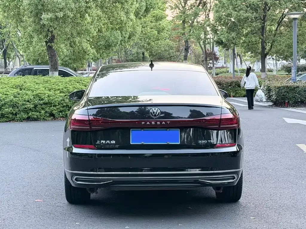 Volkswagen Passat — фото 5