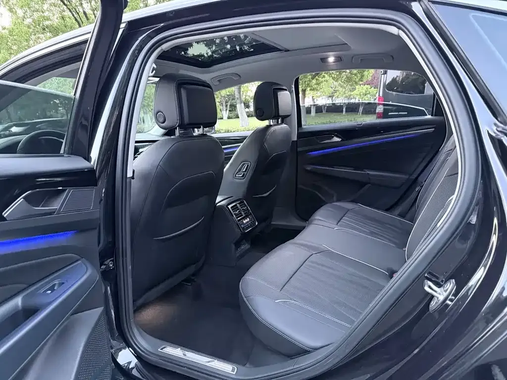 Volkswagen Passat — фото 3