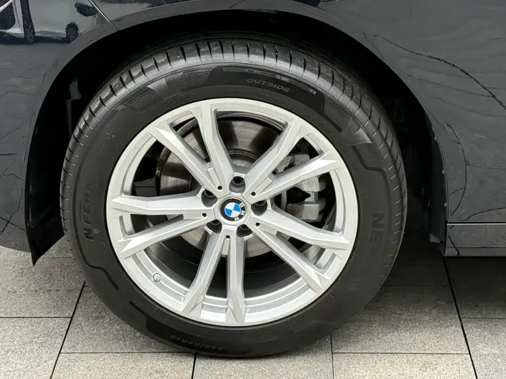 BMW X3 — фото 10