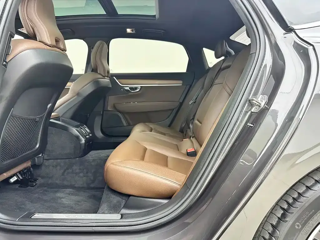 Volvo S90 2021 из CN, фото 7