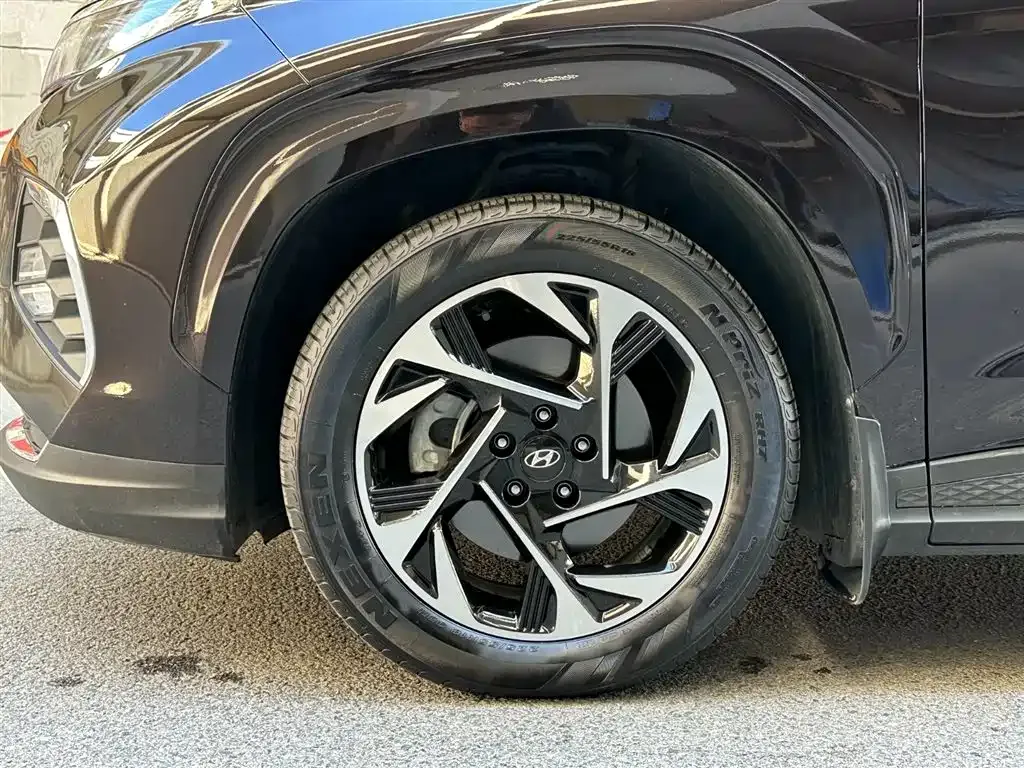 Hyundai Custo — фото 10