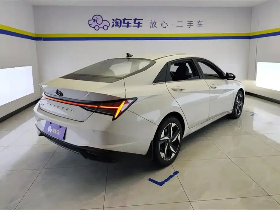 Hyundai Elantra 2021 из CN, фото 3