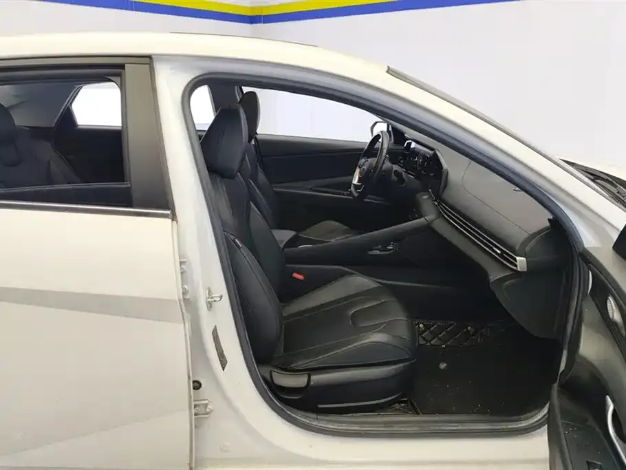 Hyundai Elantra 2021 из CN, фото 7