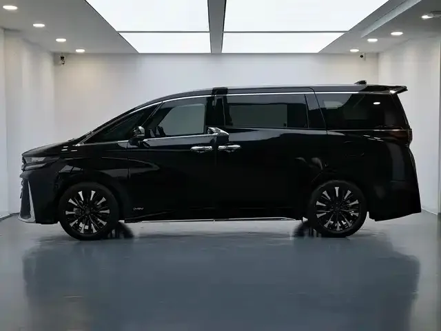 Toyota Vellfire — фото 9