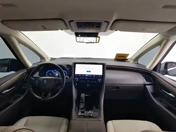 Toyota Vellfire — фото 5