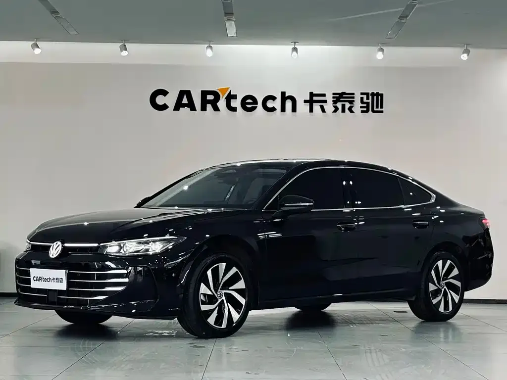 Volkswagen Passat — фото 1