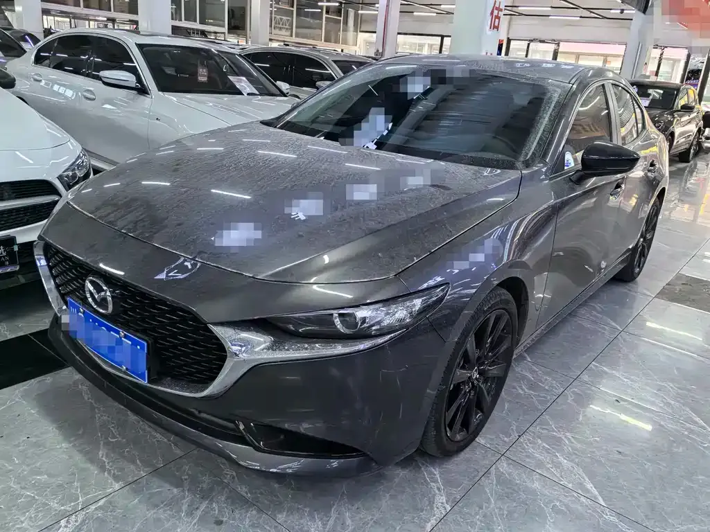 Mazda 3 Axela — фото 1
