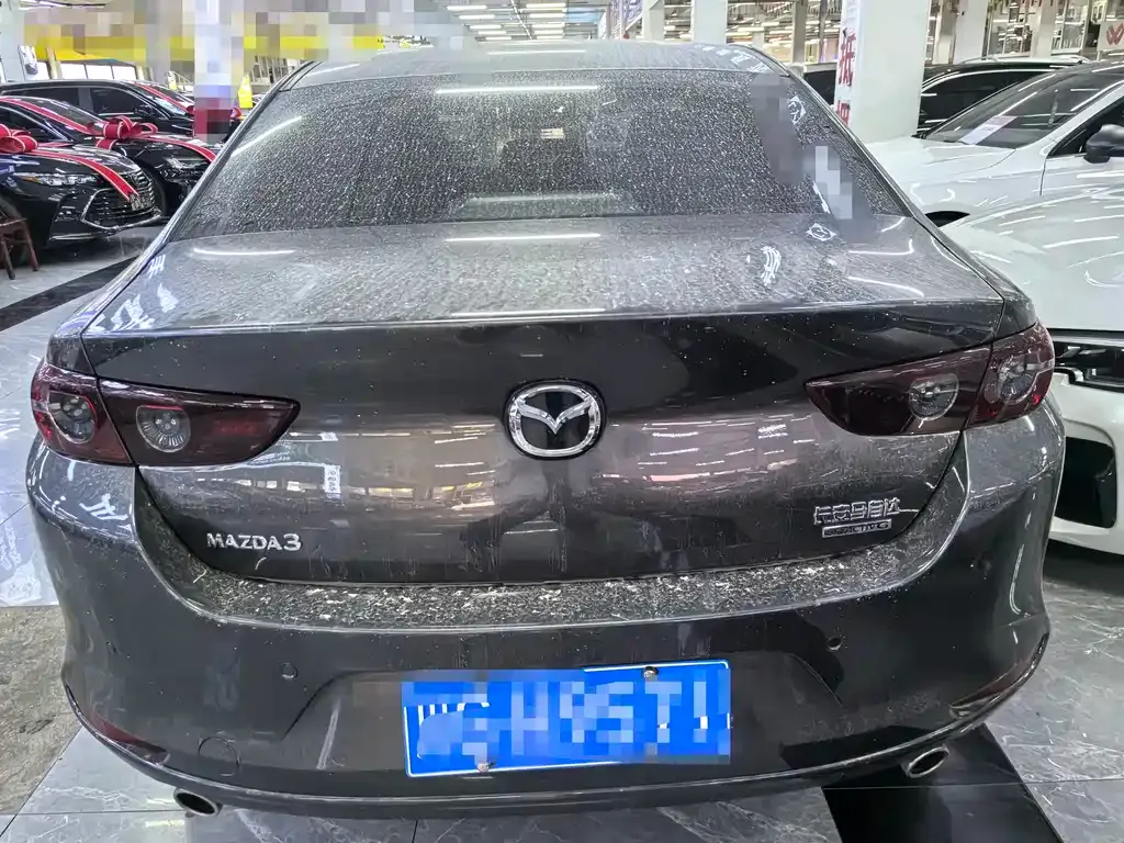 Mazda 3 Axela — фото 10