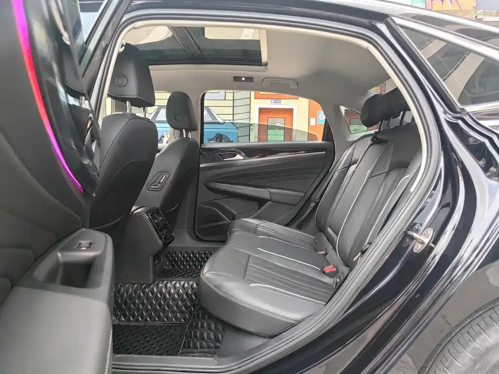 Volkswagen Passat — фото 2