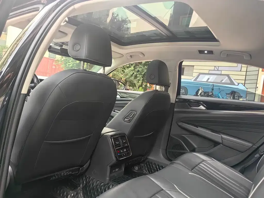 Volkswagen Passat — фото 3