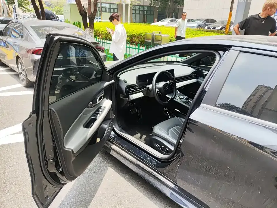 GAC Motor Shadow Leopard — фото 4