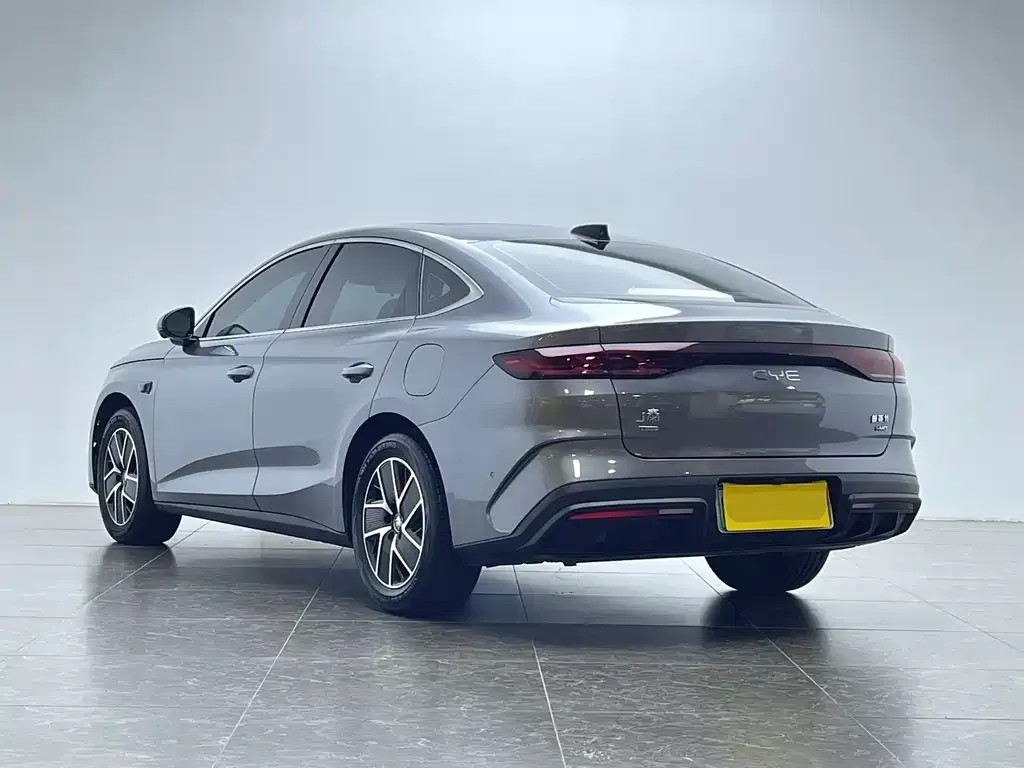 BYD Qin L — фото 7