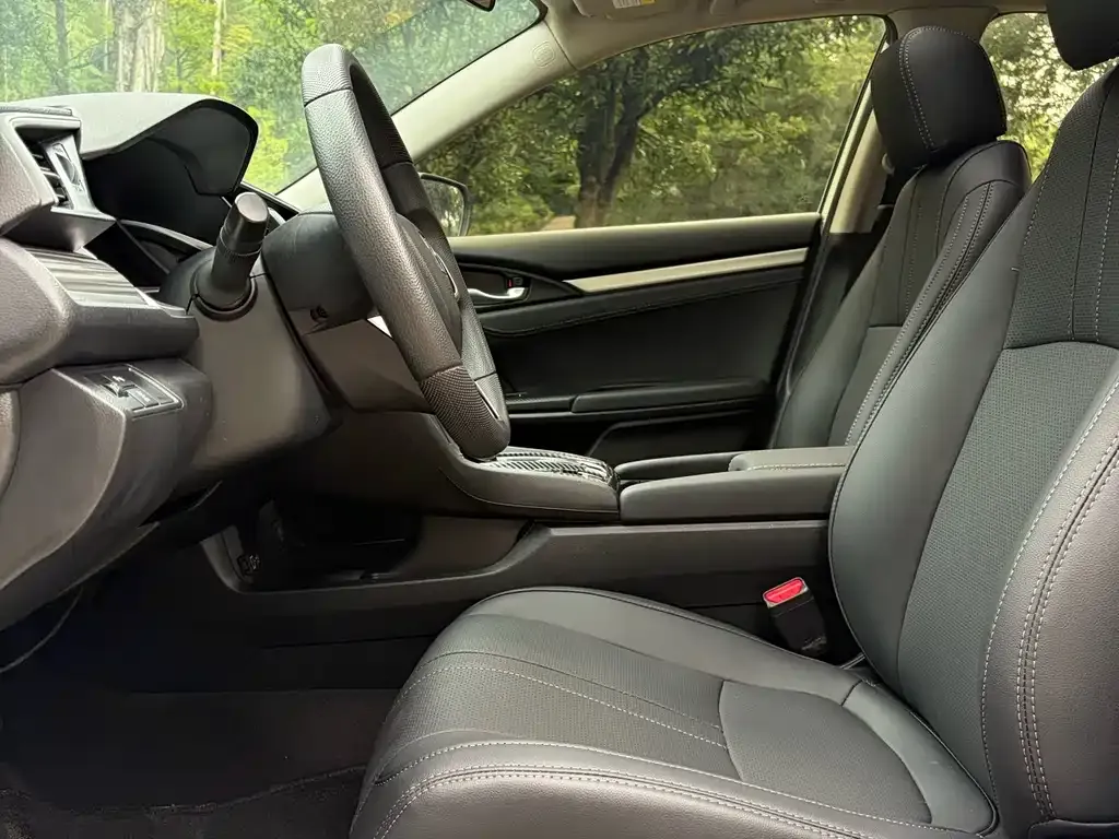 Honda Civic — фото 5
