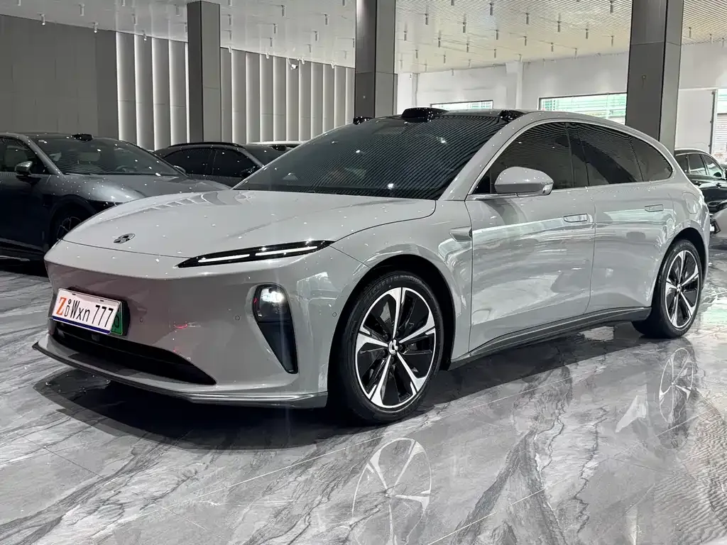 NIO ET5T
