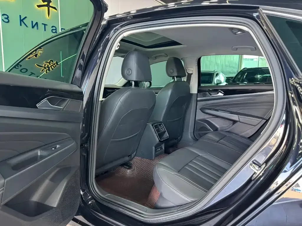 Volkswagen Passat — фото 6