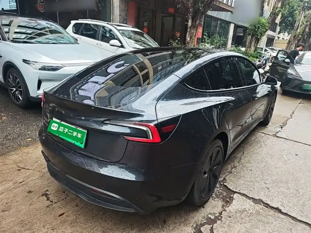 Tesla Model 3 — фото 5