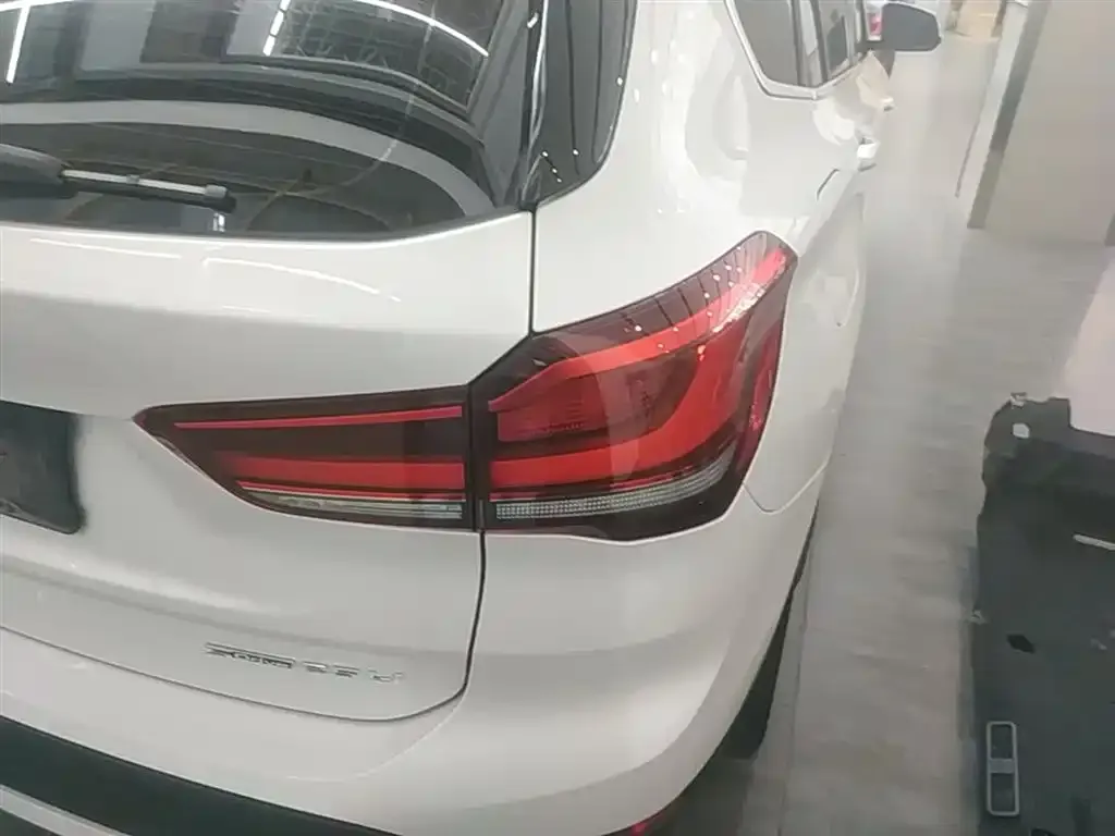 BMW X1 — фото 2