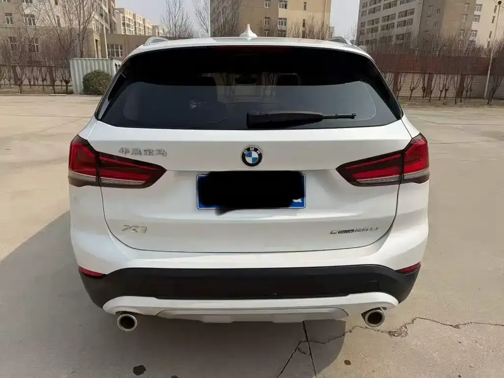 BMW X1 — фото 2