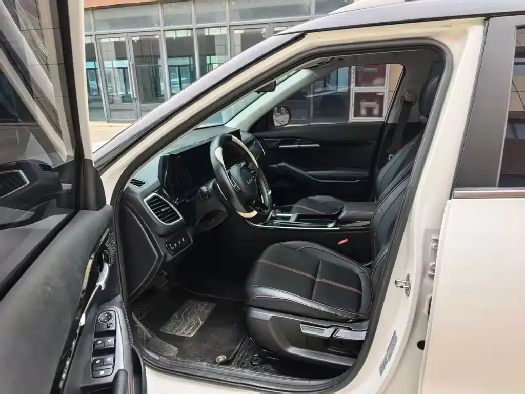 Kia KX3 2022 из CN, фото 5