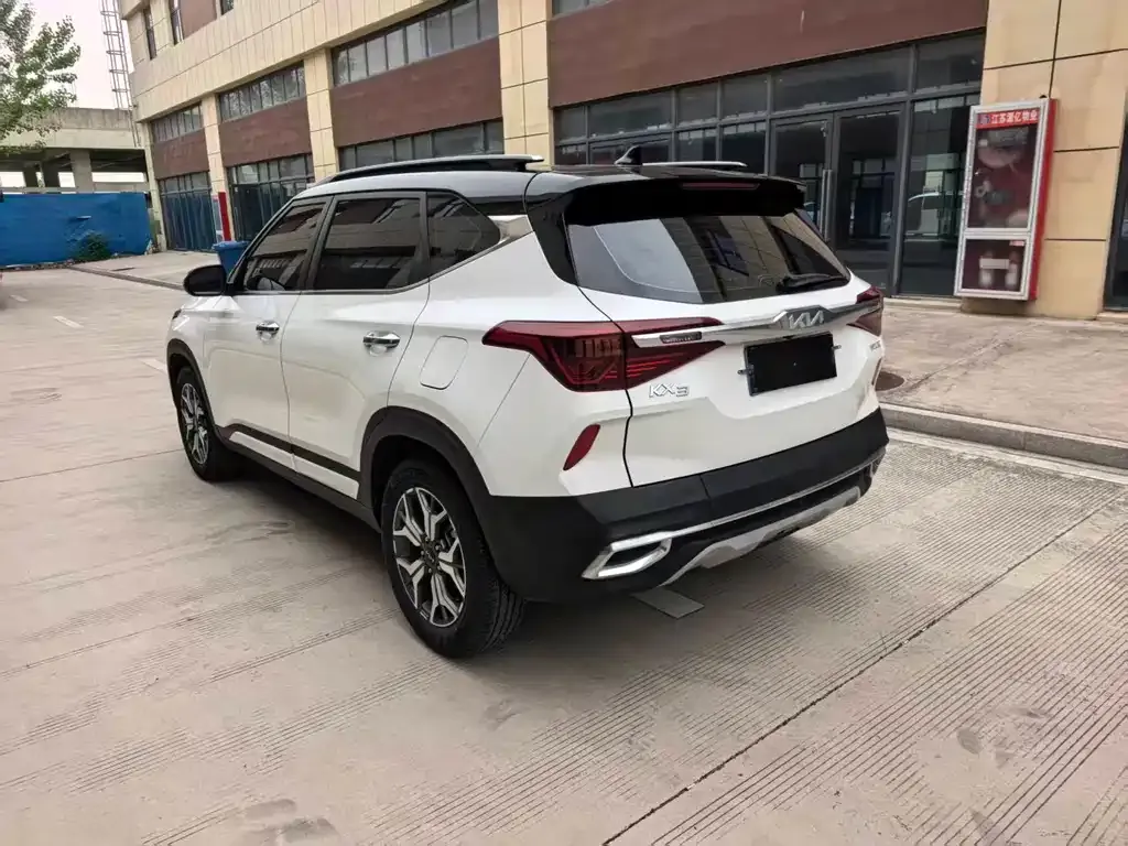 Kia KX3 2022 из CN, фото 4