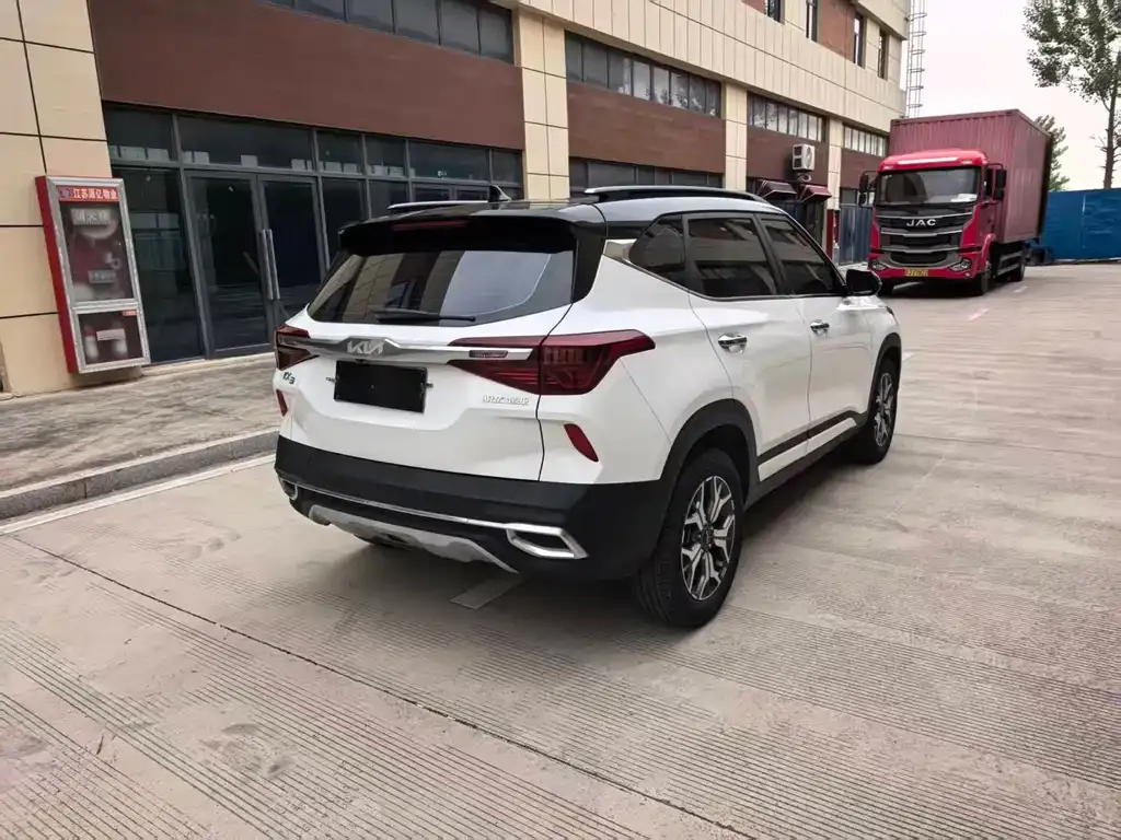 Kia KX3 2022 из CN, фото 6