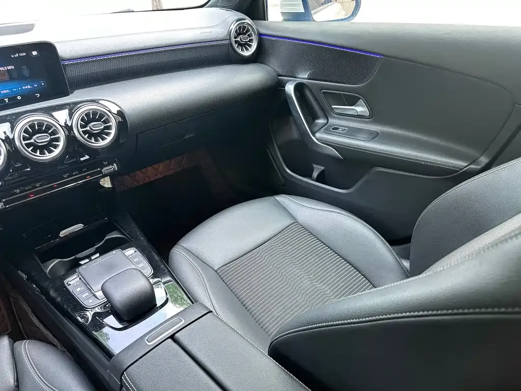 Mercedes-Benz A-Class (Import) 2022 из CN, фото 9