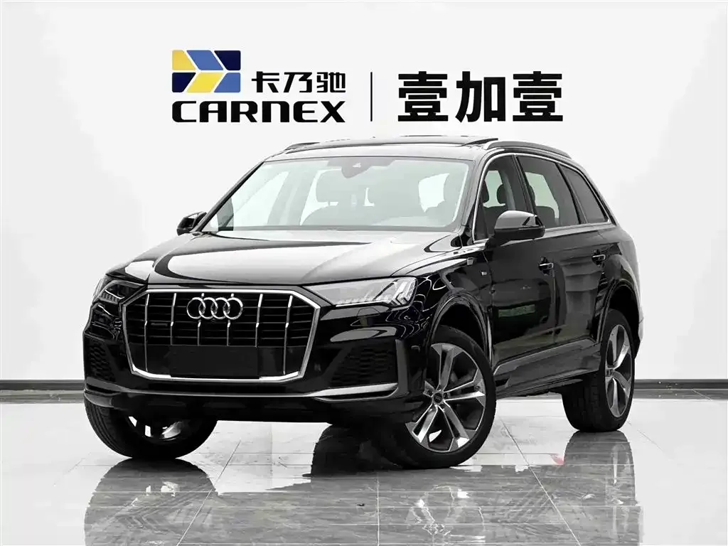 Audi Q7 — фото 1