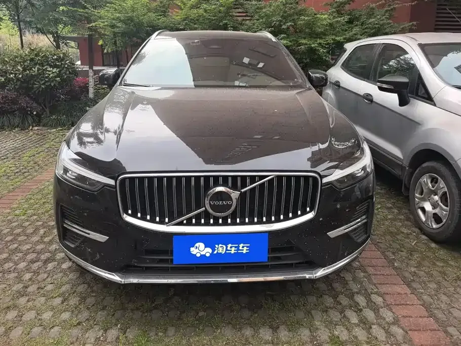 Volvo XC60 — фото 7