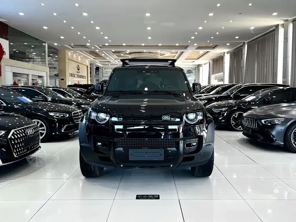 Land Rover Defender — фото 10