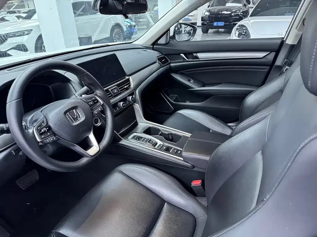 Honda Accord 2023 из CN, фото 9