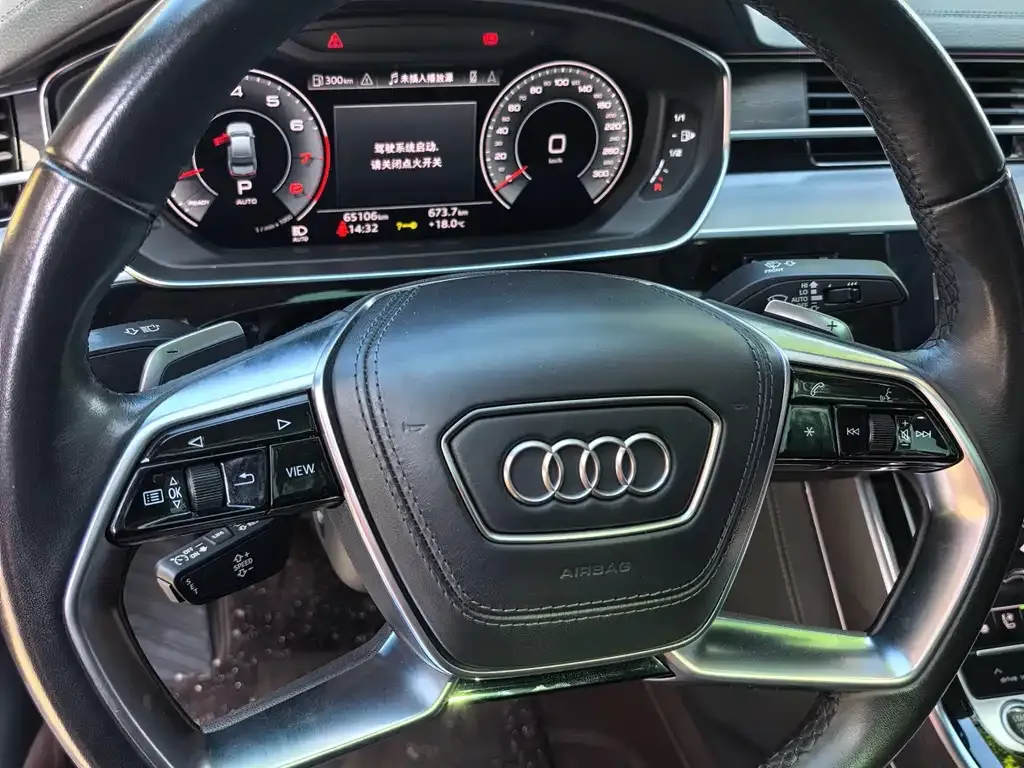 Audi A8 — фото 3