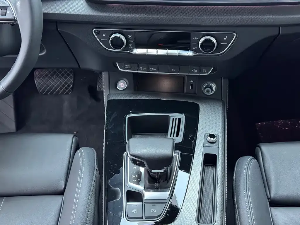 Audi Q5L 2023 из CN, фото 4
