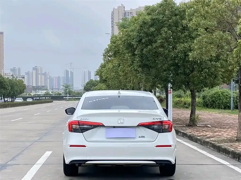 Honda Civic — фото 5
