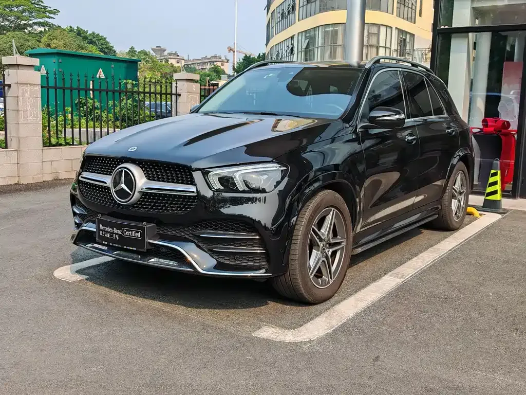 Mercedes-Benz GLE — фото 1