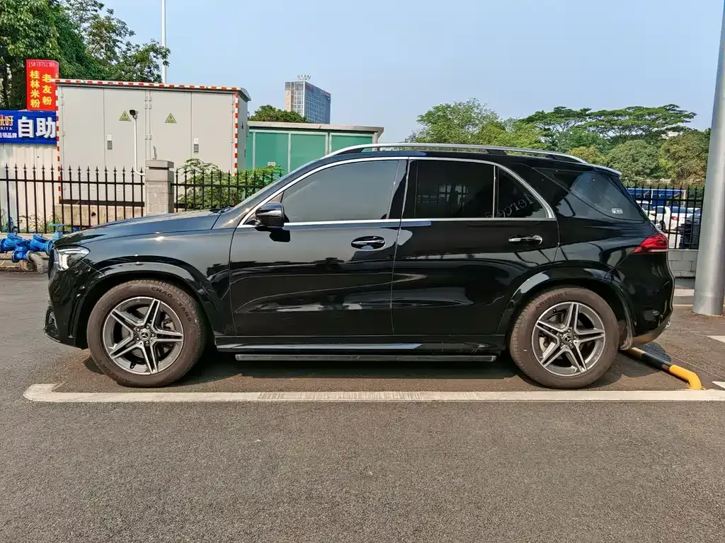 Mercedes-Benz GLE — фото 9