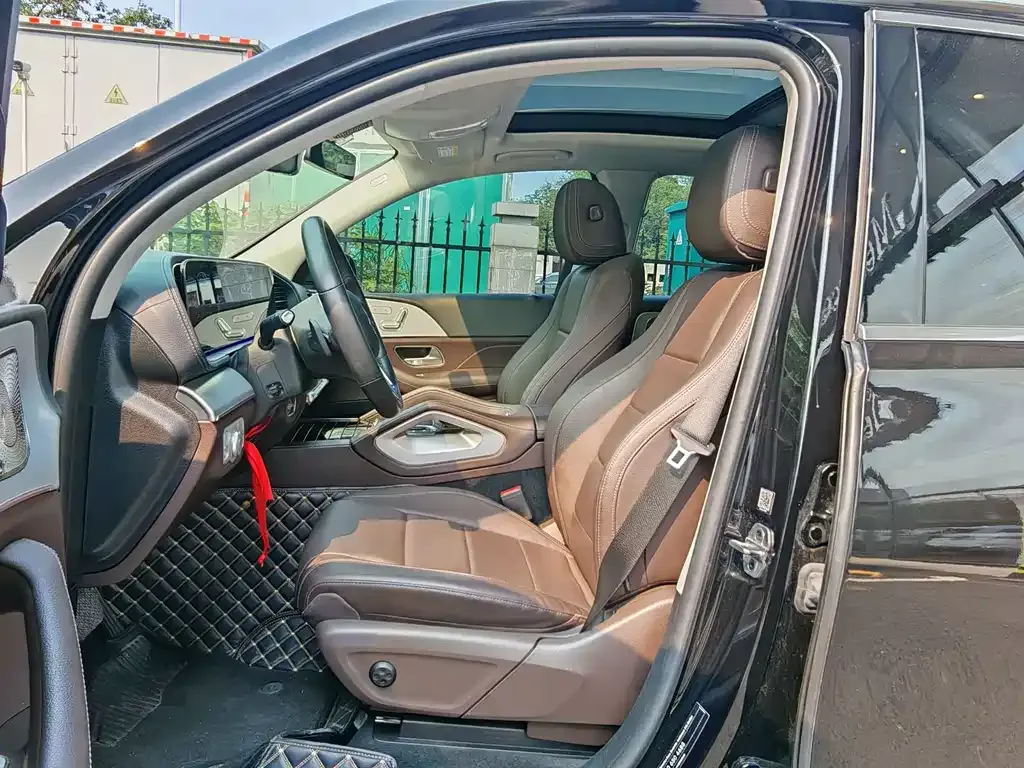 Mercedes-Benz GLE — фото 10